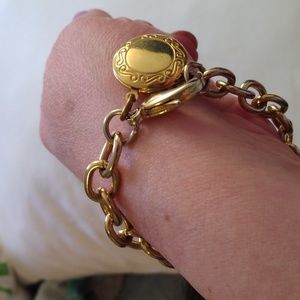 Women's Gold tone locket bracelet